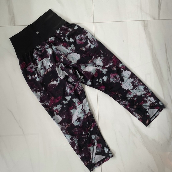 Lululemon tranquil crop pants - Picture 2 of 8